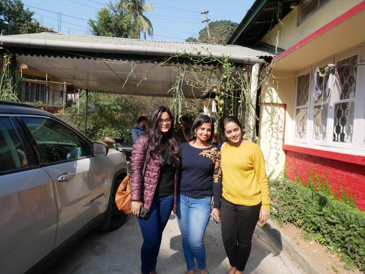 Gibbon Backpackers Hostel Guwahati Eksteriør billede