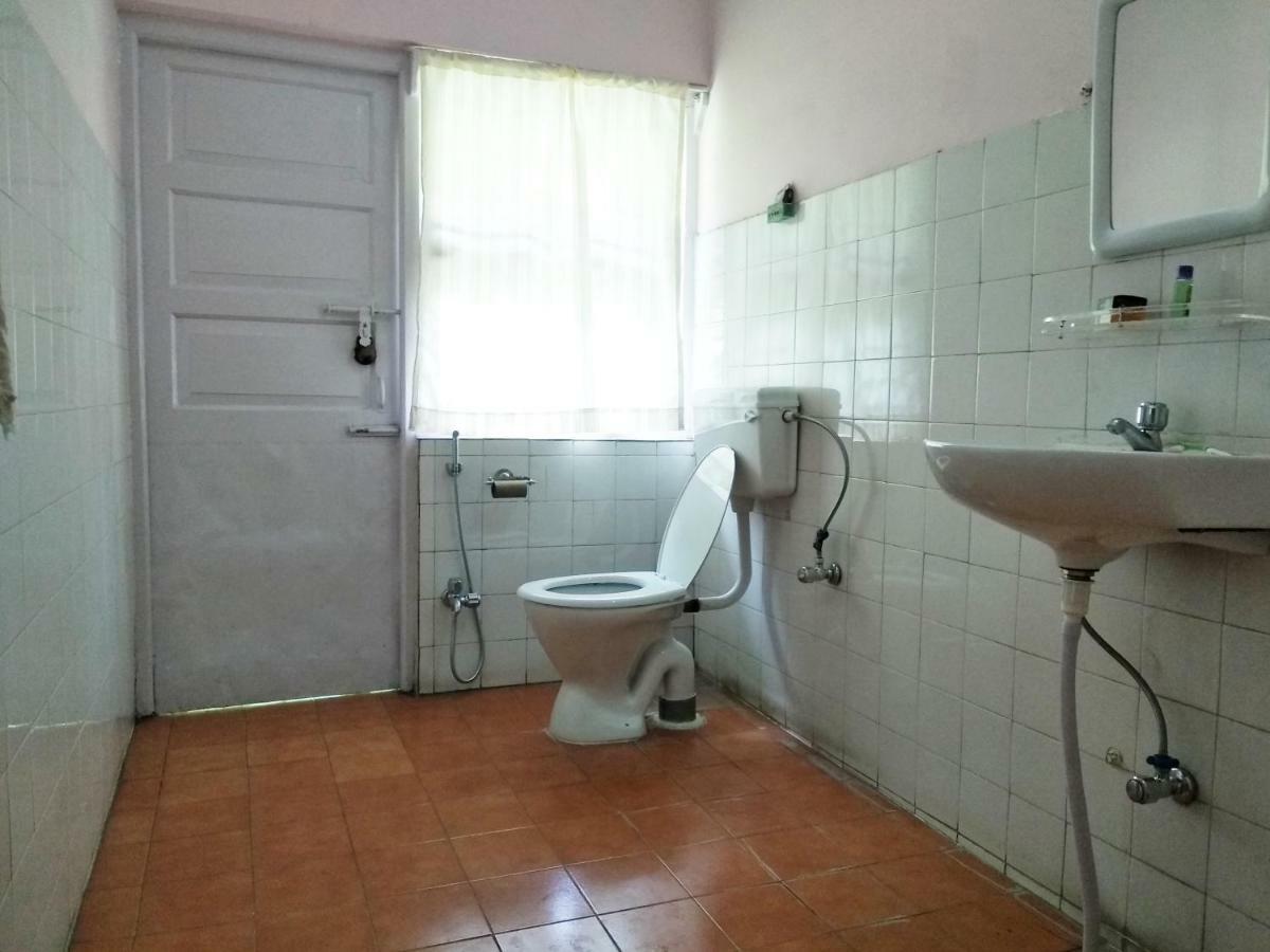 Gibbon Backpackers Hostel Guwahati Eksteriør billede