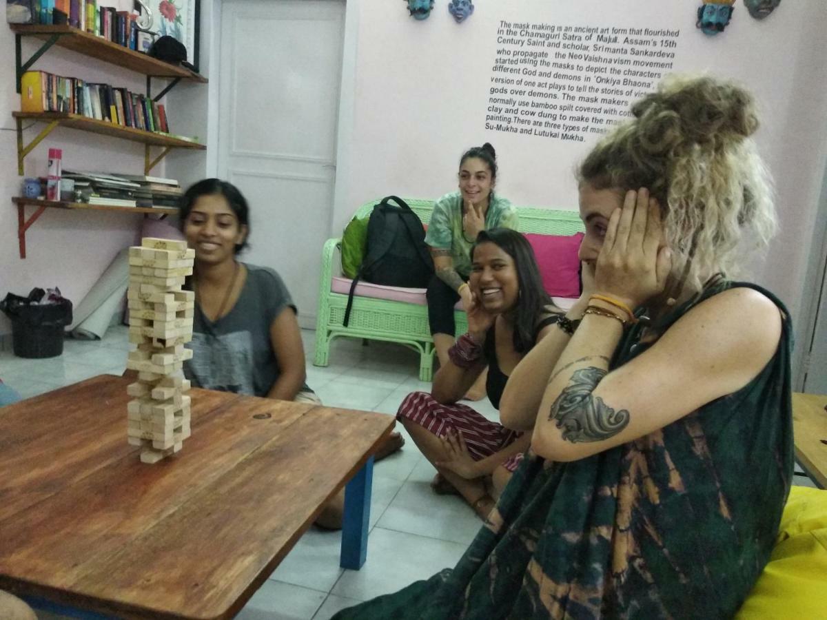 Gibbon Backpackers Hostel Guwahati Eksteriør billede